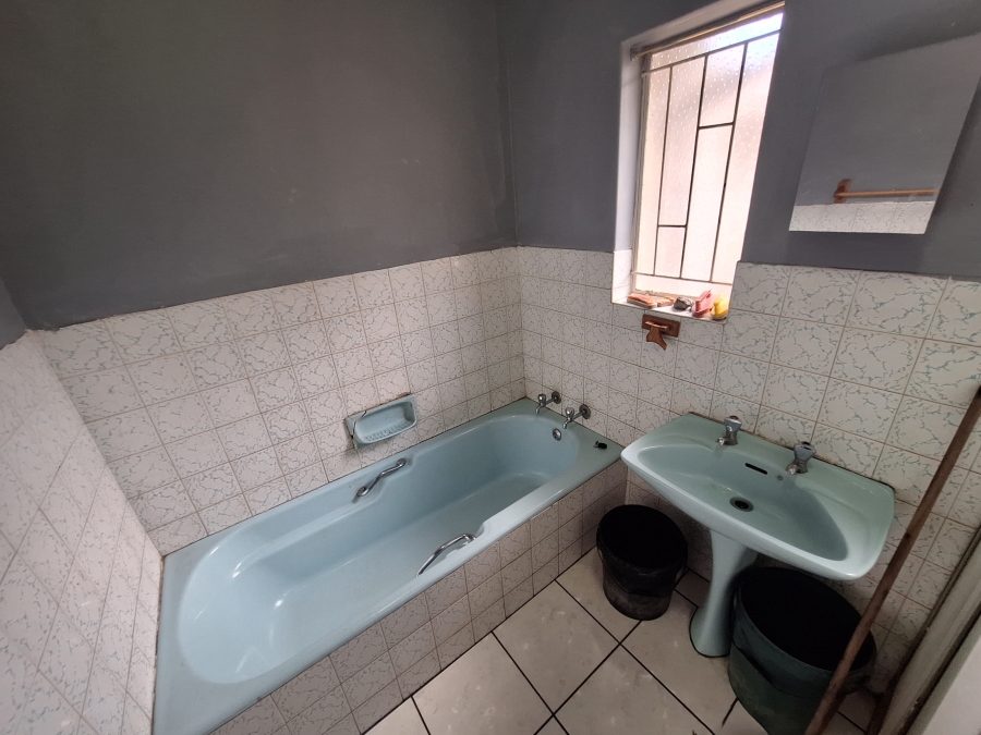 4 Bedroom Property for Sale in Vanderbijlpark SE 7 Gauteng