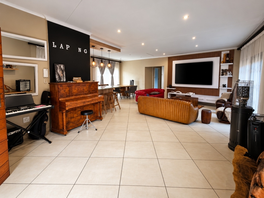 To Let 4 Bedroom Property for Rent in Three Rivers East Gauteng