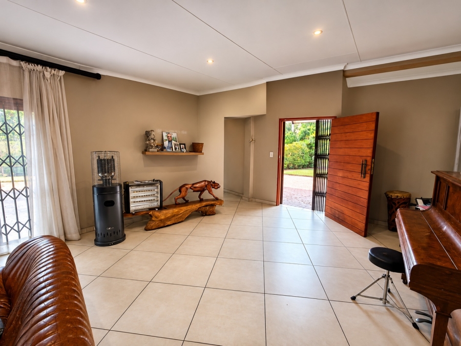 To Let 4 Bedroom Property for Rent in Three Rivers East Gauteng