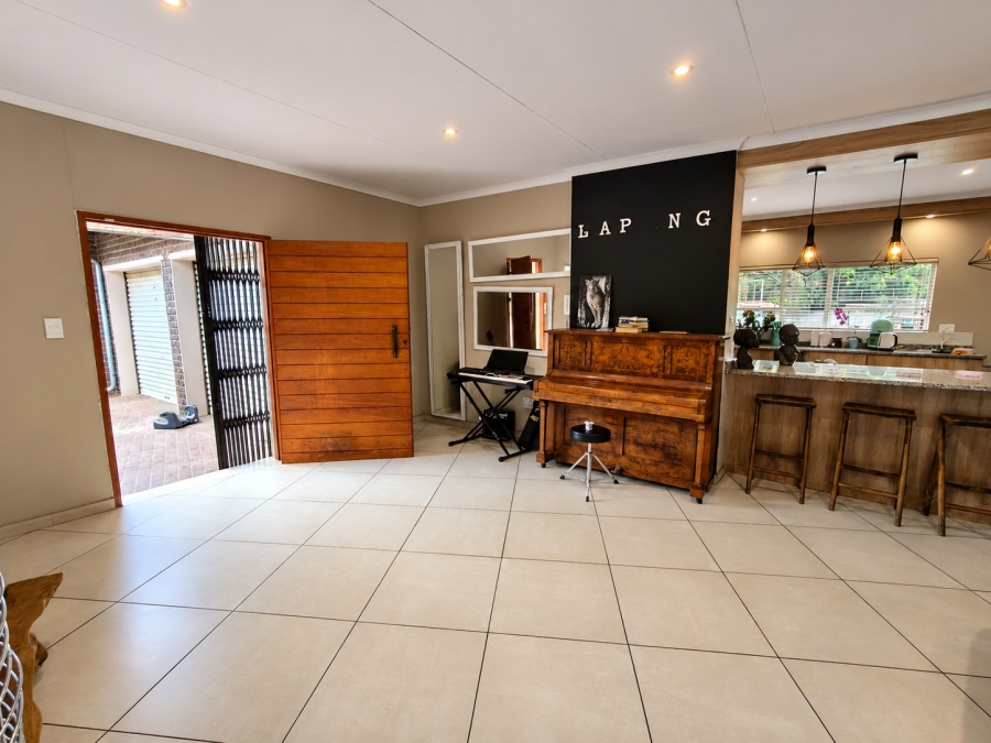 To Let 4 Bedroom Property for Rent in Three Rivers East Gauteng