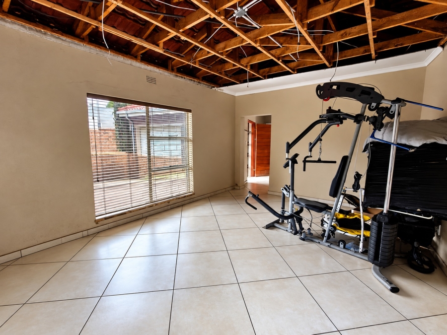 To Let 4 Bedroom Property for Rent in Three Rivers East Gauteng