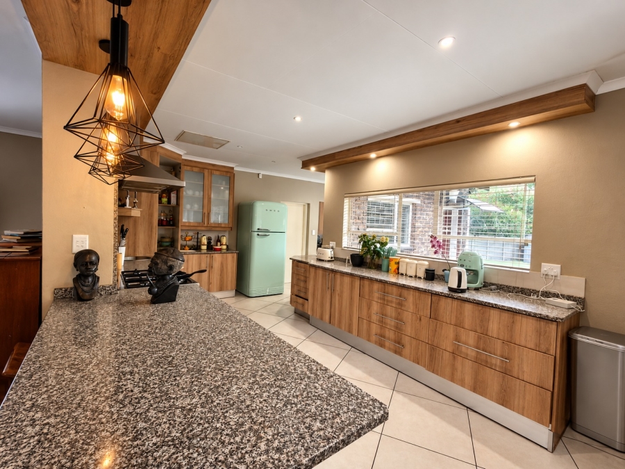 To Let 4 Bedroom Property for Rent in Three Rivers East Gauteng