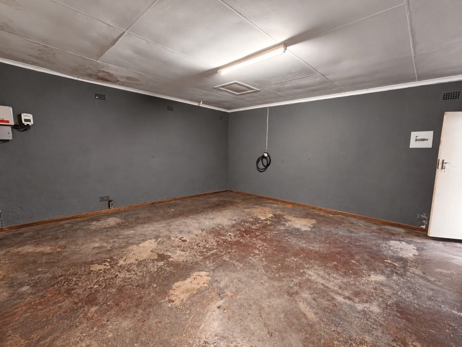To Let 4 Bedroom Property for Rent in Three Rivers East Gauteng