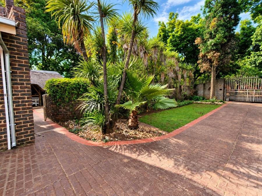 To Let 4 Bedroom Property for Rent in Three Rivers East Gauteng