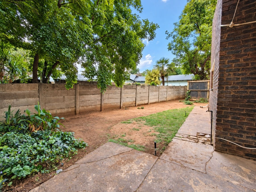 To Let 4 Bedroom Property for Rent in Three Rivers East Gauteng
