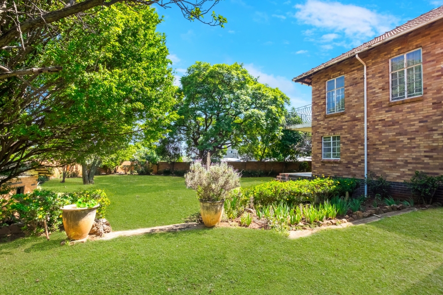 5 Bedroom Property for Sale in Greenside Gauteng