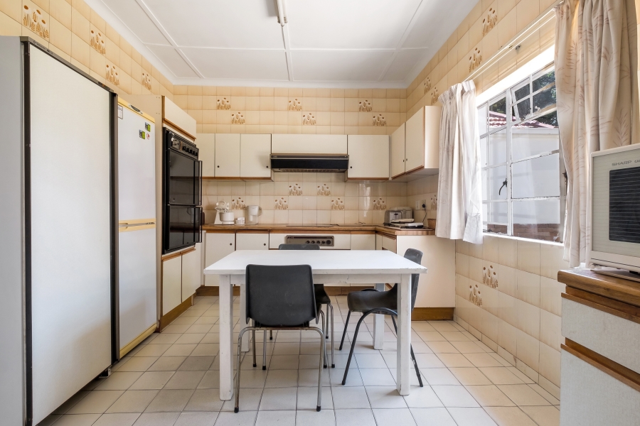 5 Bedroom Property for Sale in Greenside Gauteng