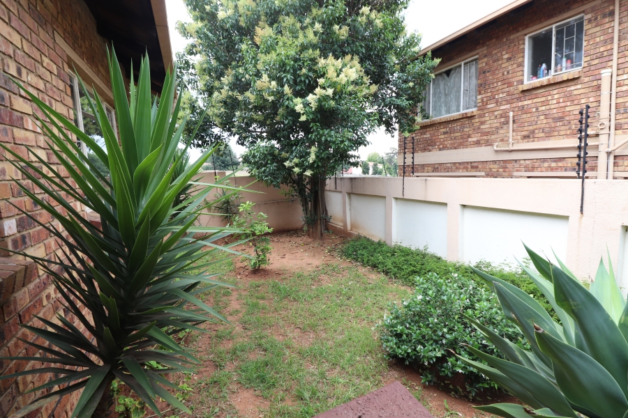 To Let 3 Bedroom Property for Rent in Terenure Gauteng