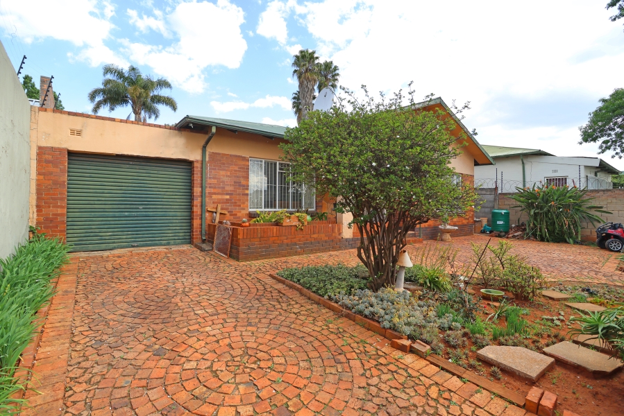 3 Bedroom Property for Sale in Westdene Gauteng