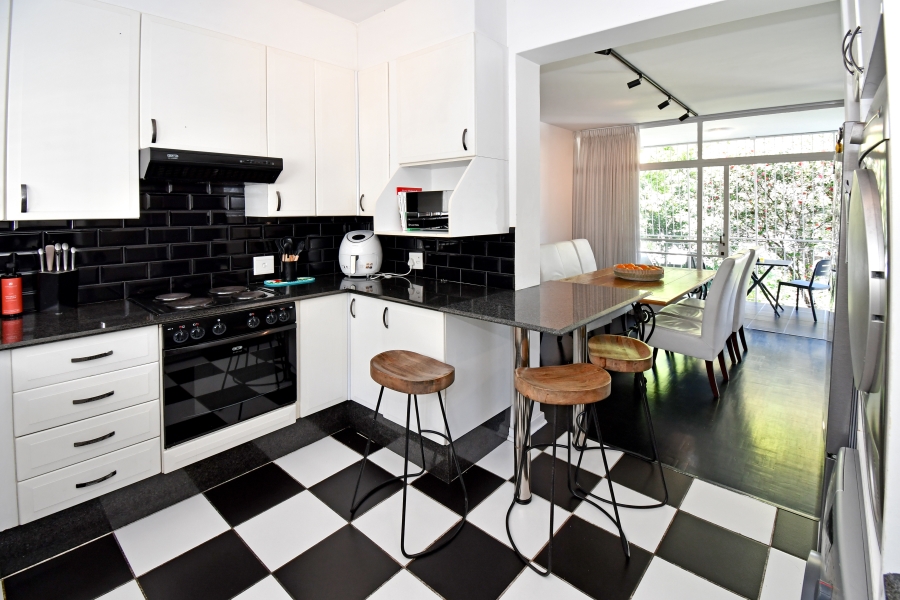 2 Bedroom Property for Sale in Atholl Gauteng