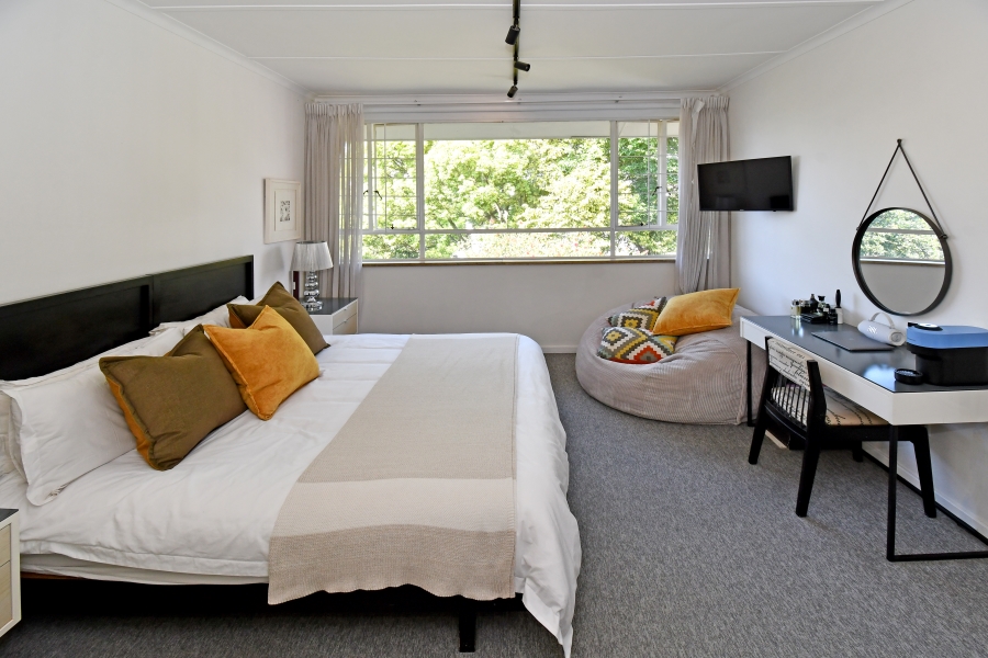 2 Bedroom Property for Sale in Atholl Gauteng