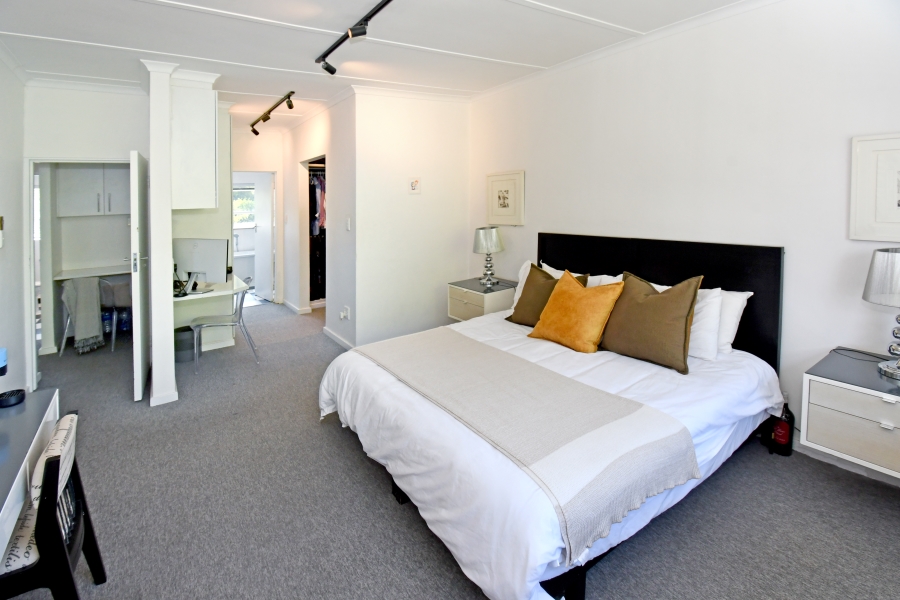 2 Bedroom Property for Sale in Atholl Gauteng