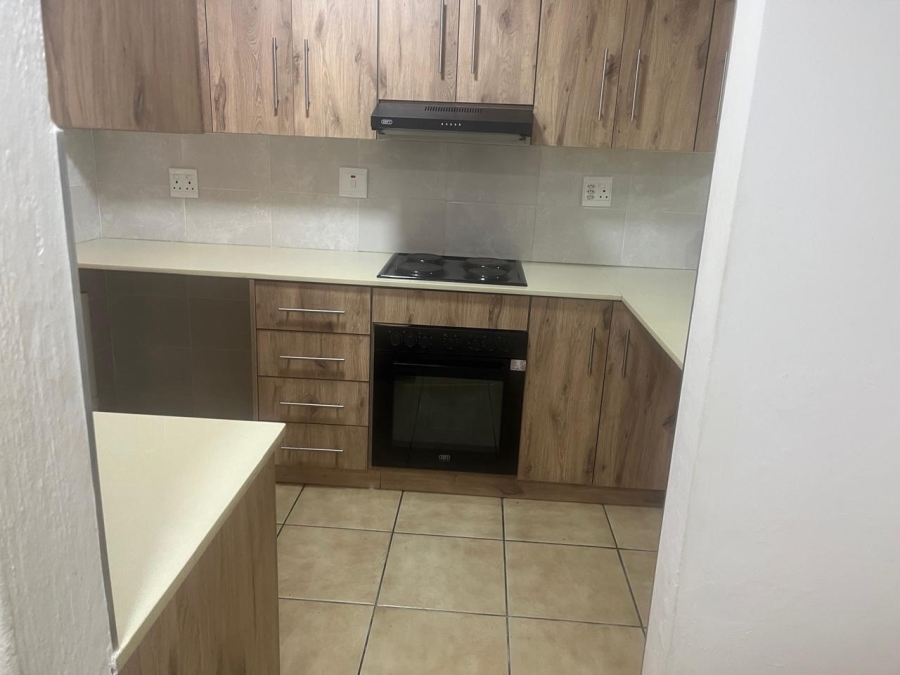 To Let 2 Bedroom Property for Rent in Sunninghill Gauteng