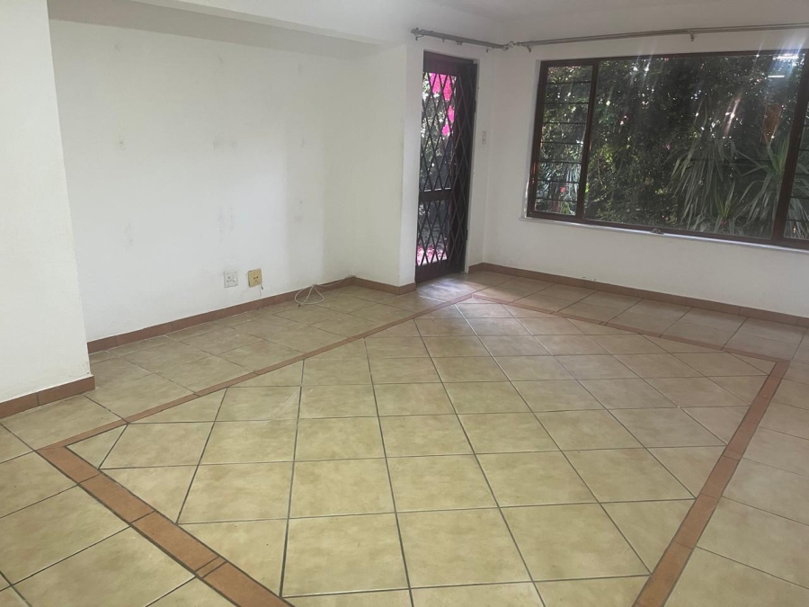 To Let 2 Bedroom Property for Rent in Sunninghill Gauteng