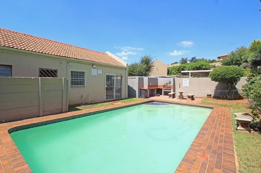2 Bedroom Property for Sale in Bedford Gardens Gauteng