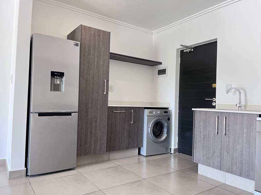To Let 2 Bedroom Property for Rent in Bryanston Gauteng
