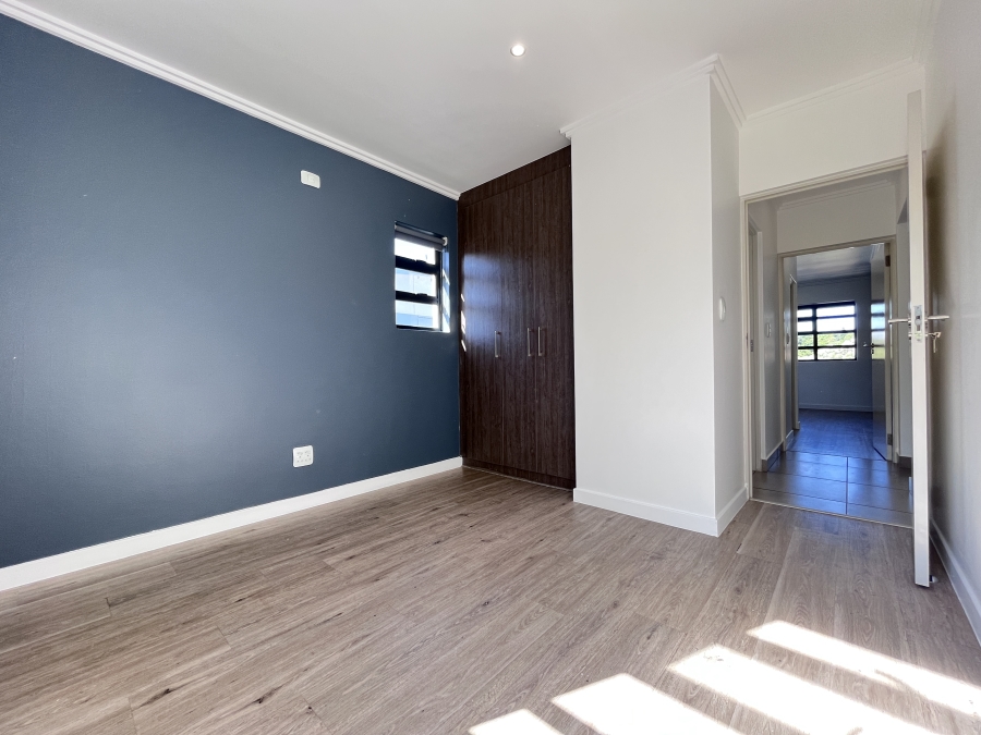 To Let 2 Bedroom Property for Rent in Bryanston Gauteng