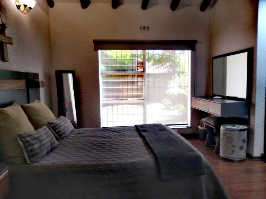 4 Bedroom Property for Sale in Van Riebeeck Park Gauteng