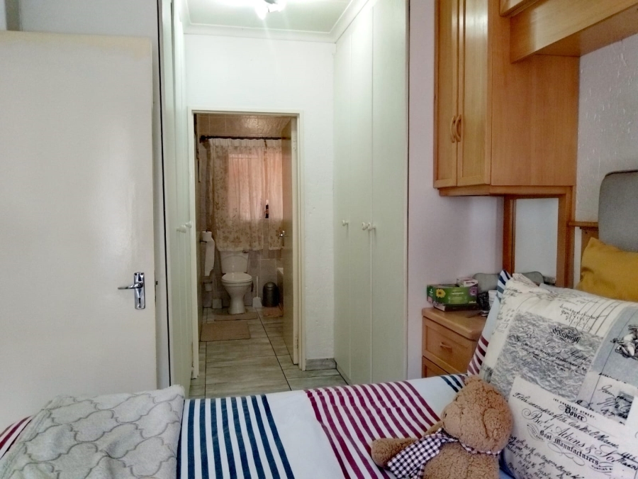 4 Bedroom Property for Sale in Van Riebeeck Park Gauteng