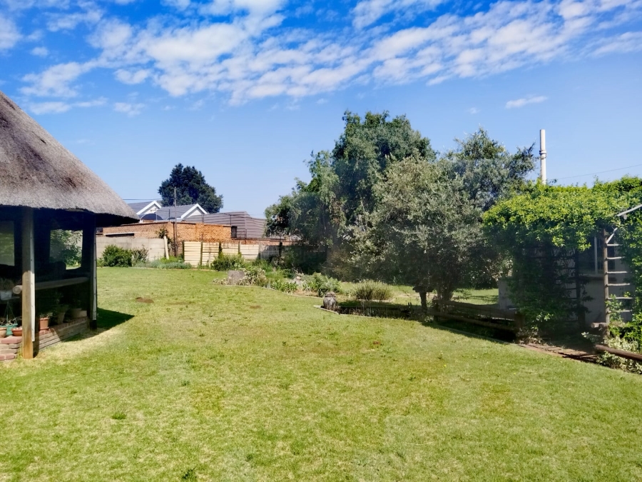 4 Bedroom Property for Sale in Van Riebeeck Park Gauteng