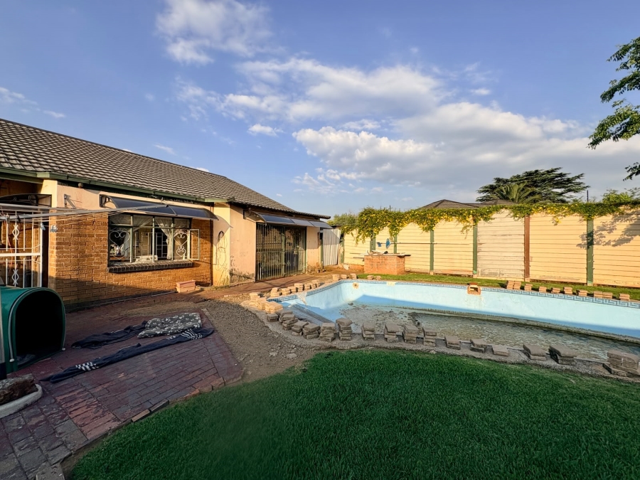 3 Bedroom Property for Sale in Brenthurst Gauteng