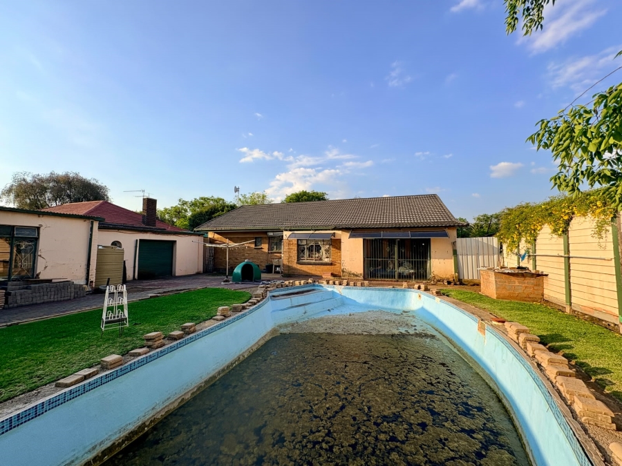 3 Bedroom Property for Sale in Brenthurst Gauteng