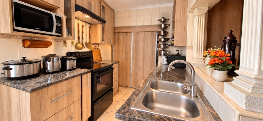 4 Bedroom Property for Sale in Rynfield Gauteng