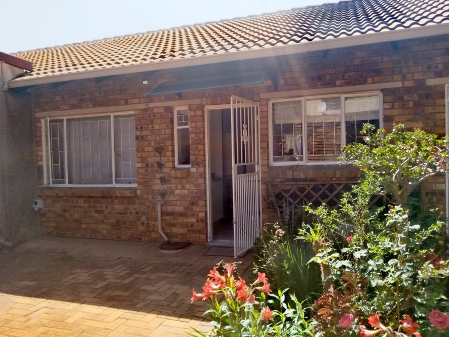 3 Bedroom Property for Sale in Terenure Gauteng