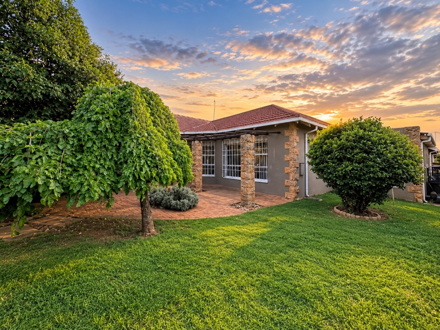 3 Bedroom Property for Sale in Brakpan Central Gauteng