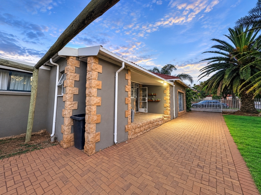 3 Bedroom Property for Sale in Brakpan Central Gauteng