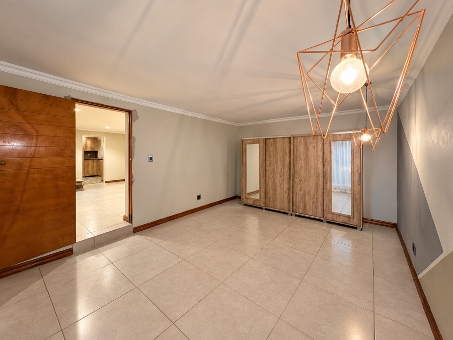 3 Bedroom Property for Sale in Brakpan Central Gauteng