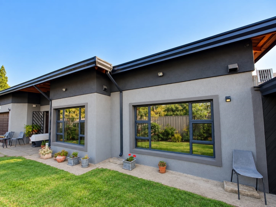 4 Bedroom Property for Sale in Sunair Park Gauteng