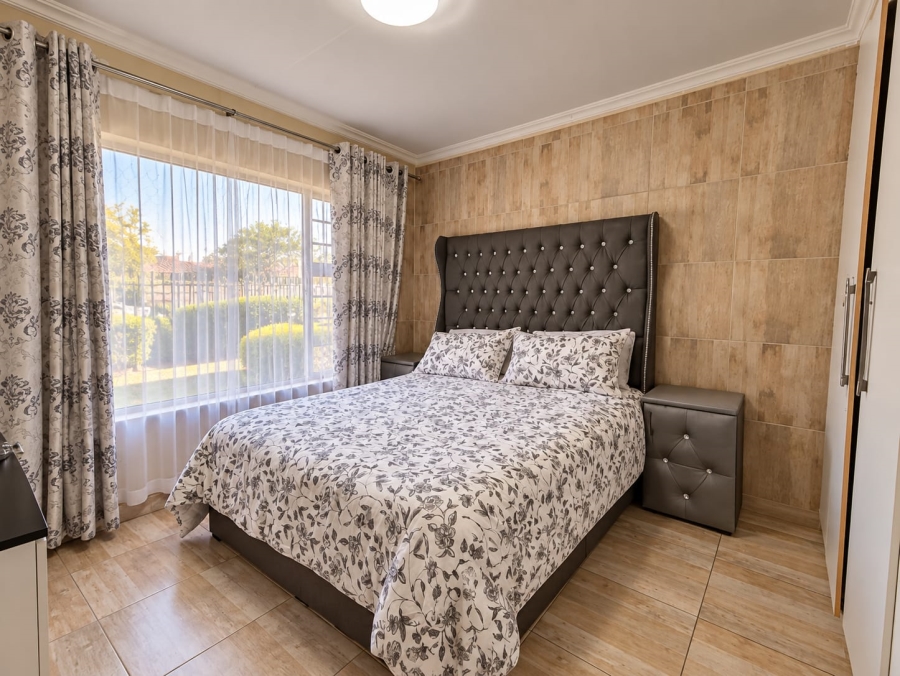 4 Bedroom Property for Sale in Sunair Park Gauteng