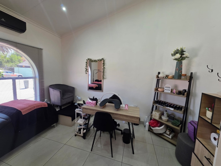 To Let Commercial Property for Rent in Vanderbijlpark SW 5 Gauteng