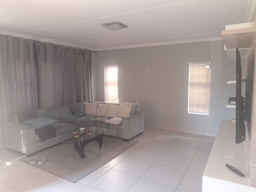 3 Bedroom Property for Sale in Rua Vista Gauteng