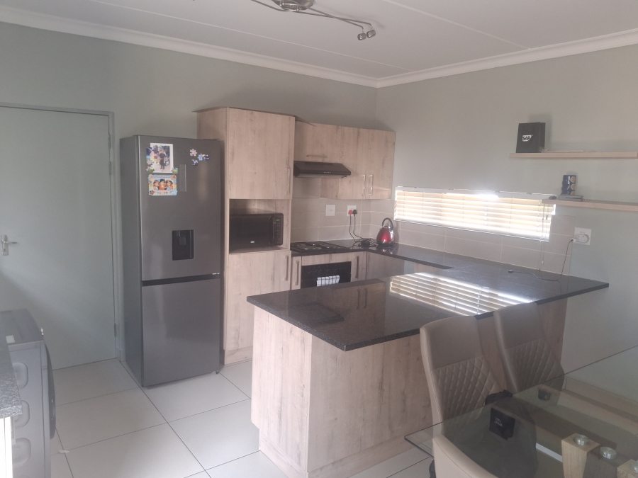 3 Bedroom Property for Sale in Rua Vista Gauteng