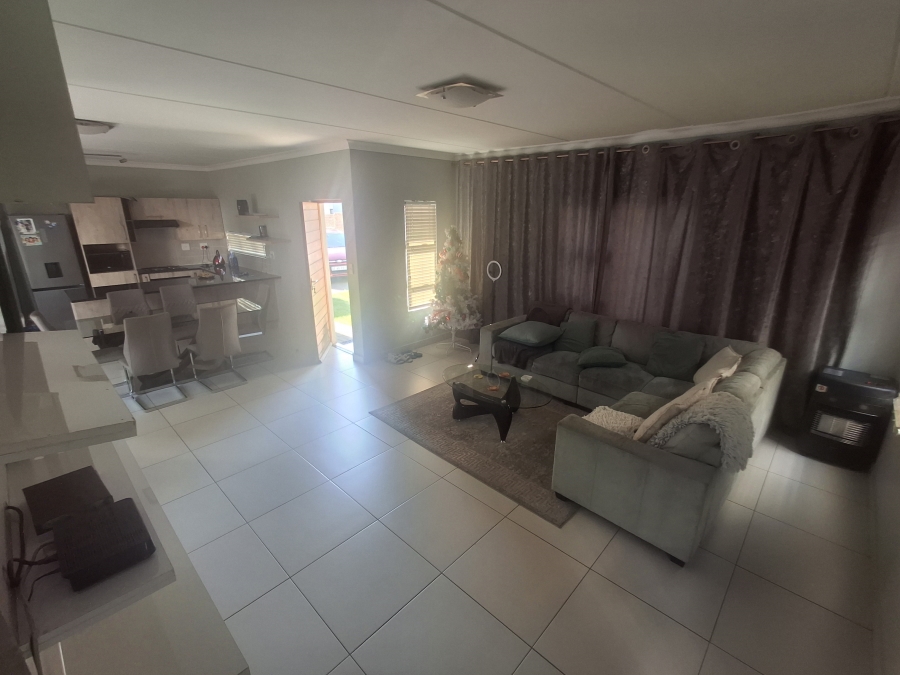 3 Bedroom Property for Sale in Rua Vista Gauteng