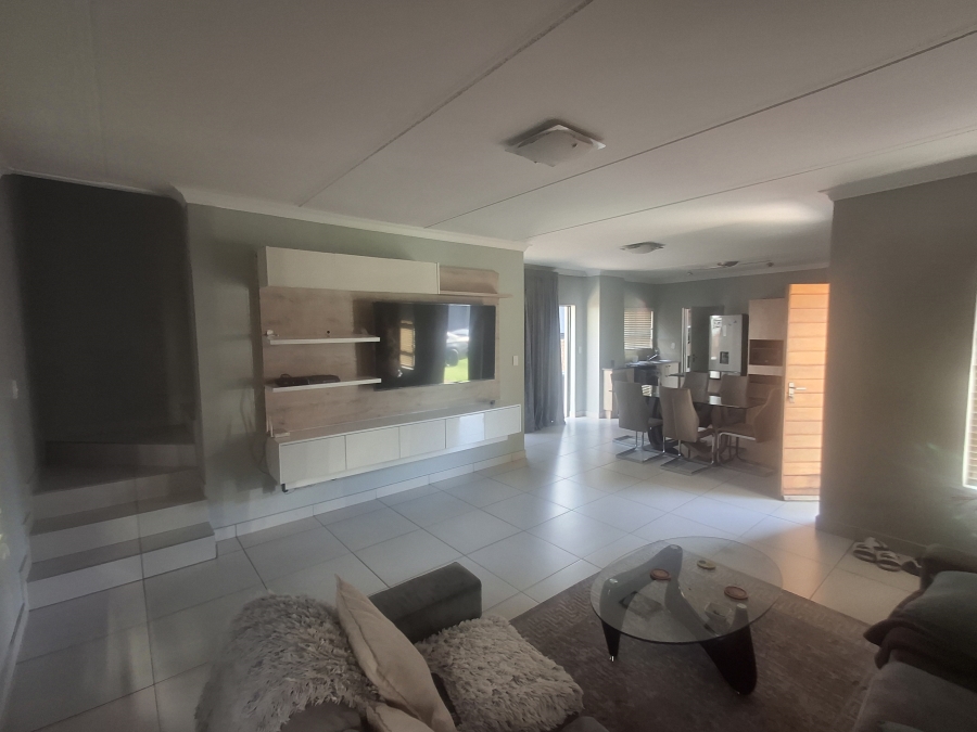 3 Bedroom Property for Sale in Rua Vista Gauteng