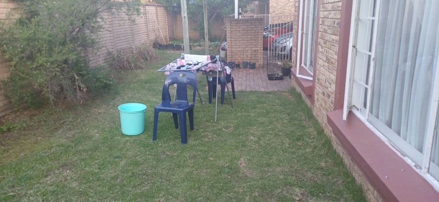 To Let 3 Bedroom Property for Rent in Kosmosdal Gauteng