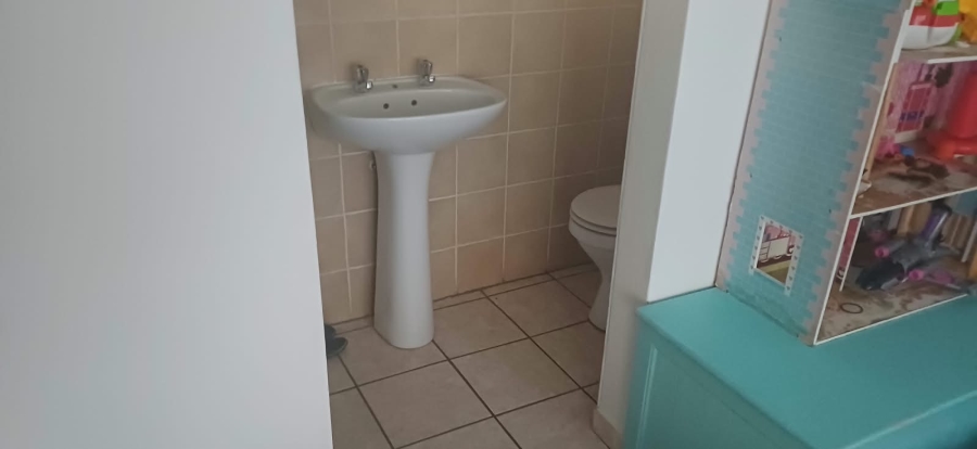 To Let 3 Bedroom Property for Rent in Kosmosdal Gauteng