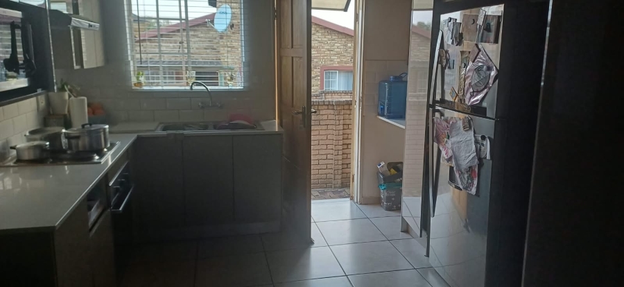 To Let 3 Bedroom Property for Rent in Kosmosdal Gauteng