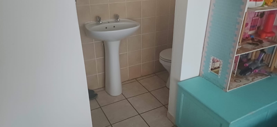 To Let 3 Bedroom Property for Rent in Kosmosdal Gauteng