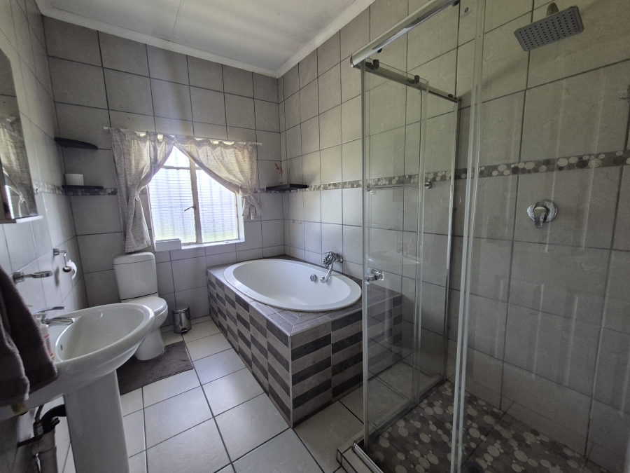 3 Bedroom Property for Sale in Brenthurst Gauteng