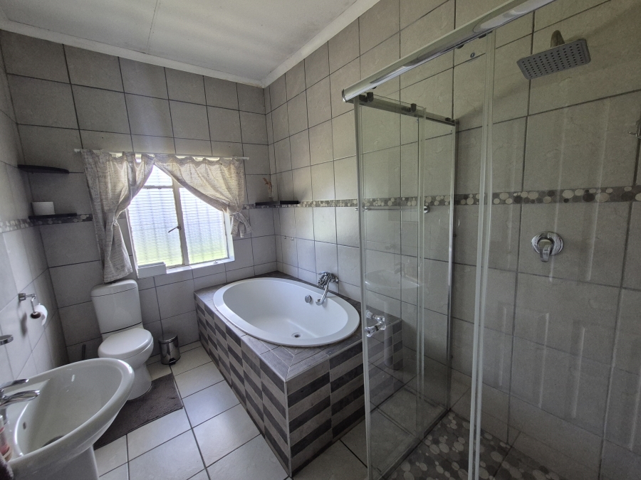 3 Bedroom Property for Sale in Brenthurst Gauteng