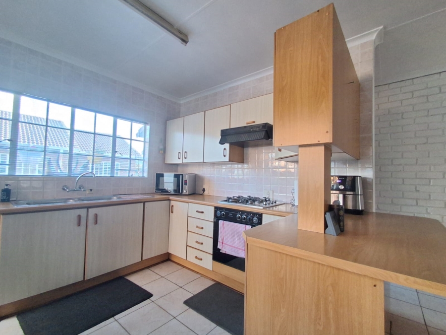 To Let 2 Bedroom Property for Rent in Arcon Park Gauteng