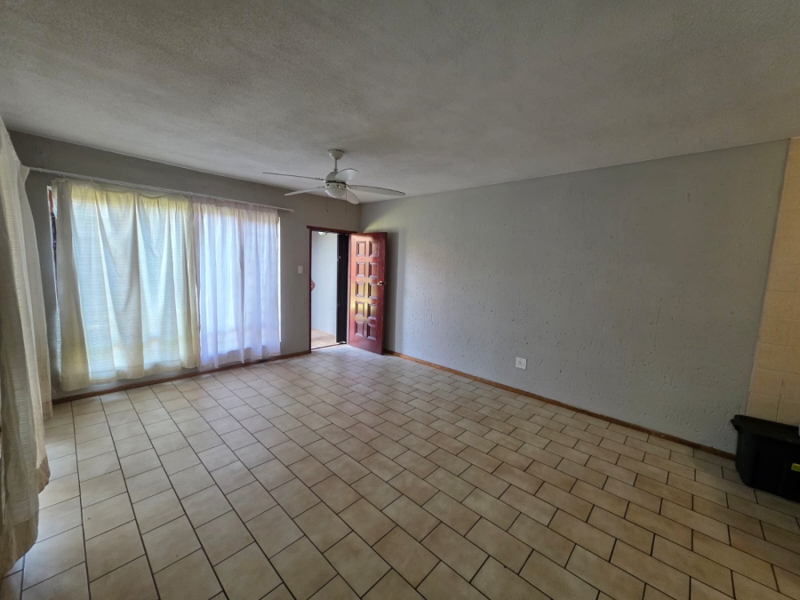 2 Bedroom Property for Sale in Vanderbijlpark SE 2 Gauteng
