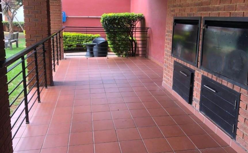 To Let 2 Bedroom Property for Rent in Greenstone Hill Gauteng