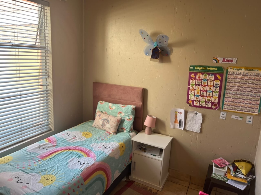 To Let 2 Bedroom Property for Rent in Buccleuch Gauteng