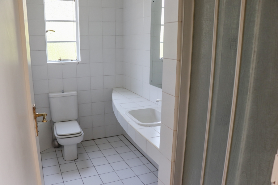2 Bedroom Property for Sale in Upper Houghton Gauteng