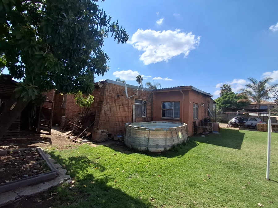 4 Bedroom Property for Sale in Danville Gauteng